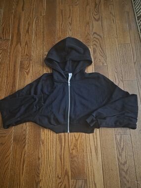 ALO Yoga Black Zip-Up Cropped Hooded Sweatshirt